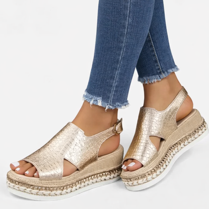 The Séraphine – Metallic Wedge Sandals | Solane Maison