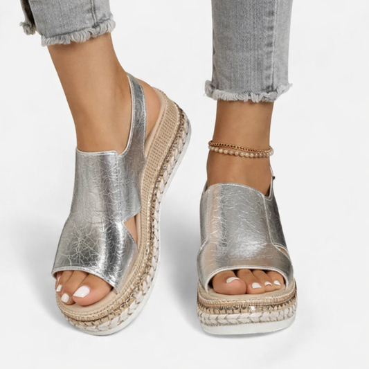 The Séraphine – Metallic Wedge Sandals | Solane Maison