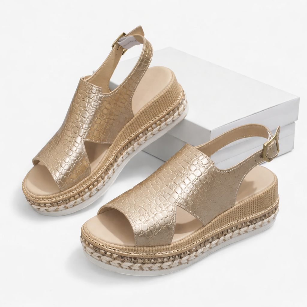 The Séraphine – Metallic Wedge Sandals | Solane Maison